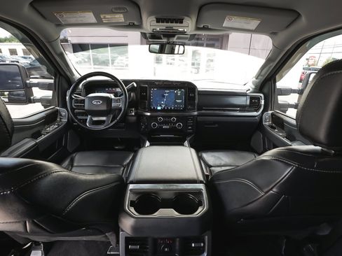 Used 2023 Ford F250 Lariat w/ Black Appearance Package AWD/4WD image 38