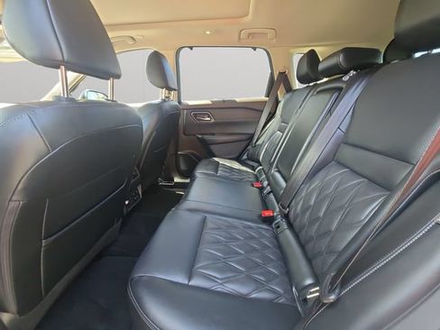 Used 2023 Nissan Rogue Platinum w/ Platinum Premium Package AWD/4WD image 12
