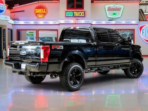 Used 2019 Ford F250 Lariat AWD/4WD image 3