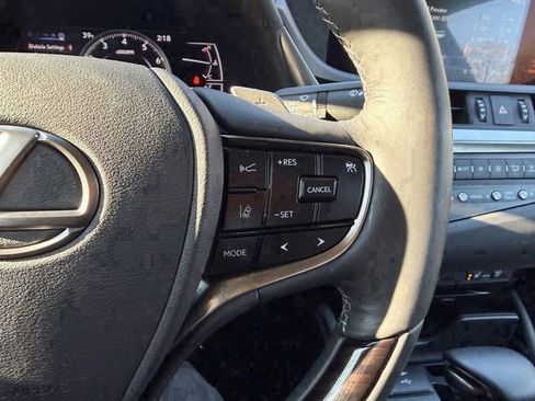 Used 2021 Lexus ES 350 350 w/ Premium Package image 19