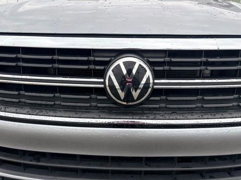 Used 2024 Volkswagen Jetta SE FWD image 34