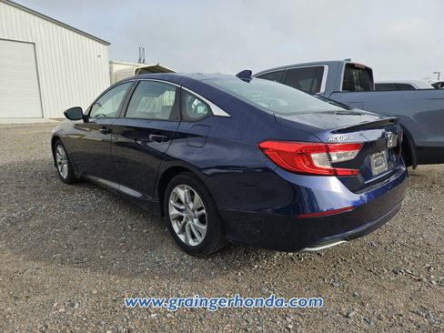 Used 2019 Honda Accord LX image 10