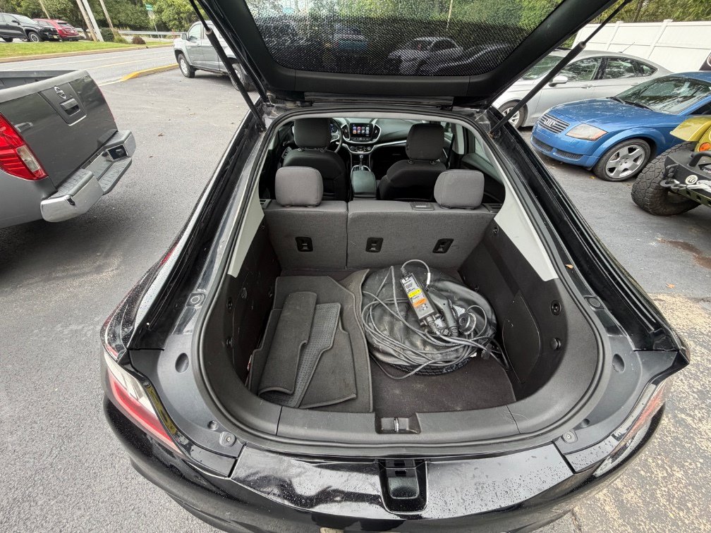 Used 2017 Chevrolet Volt LT FWD image 12