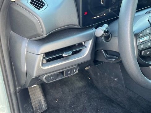 Certified 2025 Kia K4 LXS image 11