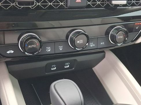 Used 2025 Honda Accord EX-L image 15