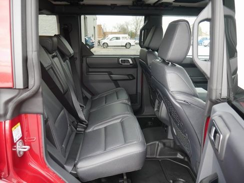 New 2025 Ford Bronco Badlands image 24