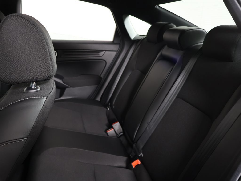 Certified 2025 Honda Civic Sport image 30