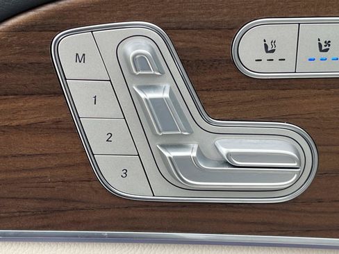 Certified 2025 Mercedes-Benz GLE 350 4MATIC image 21