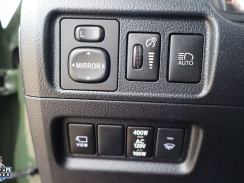 Used 2022 Toyota 4Runner Limited AWD/4WD image 16