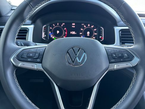 Certified 2022 Volkswagen Atlas Cross Sport SE FWD image 23
