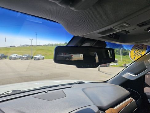 Used 2020 GMC Yukon Denali image 45