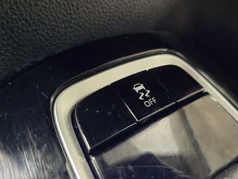 Certified 2024 Toyota Corolla LE image 29