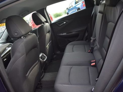 Certified 2018 Chevrolet Malibu LT FWD image 18