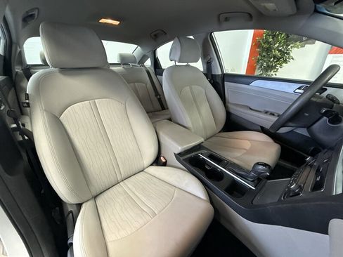 Used 2016 Hyundai Sonata SE FWD image 17