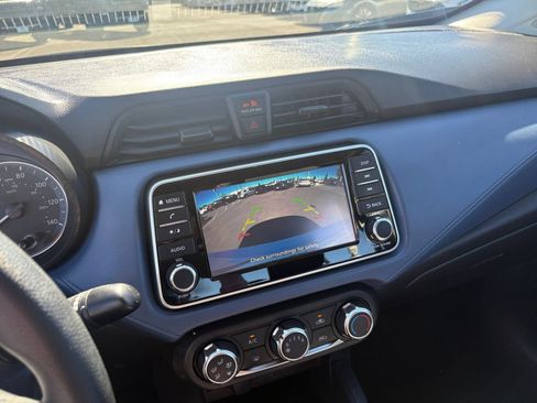 Used 2025 Nissan Versa SV FWD image 22