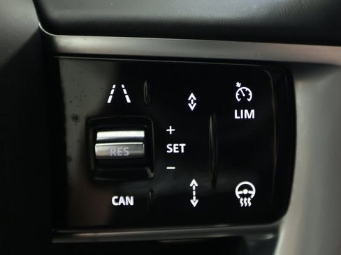 Used 2024 Land Rover Range Rover SE image 23