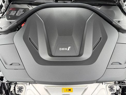 Certified 2025 BMW i4 xDrive40i AWD/4WD image 37
