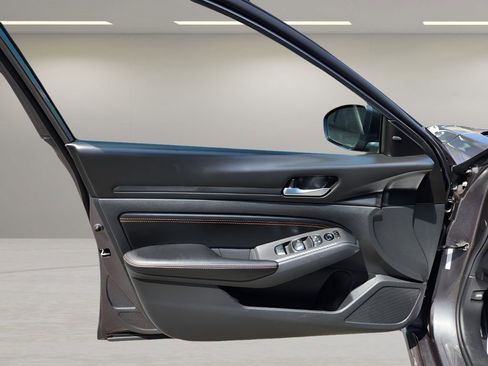 Used 2021 Nissan Altima 2.5 SR image 10