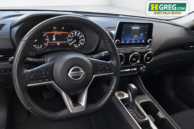 Used 2022 Nissan Sentra SV FWD image 14