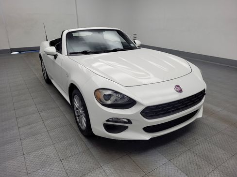 Used 2017 FIAT 124 Spider Classica image 13