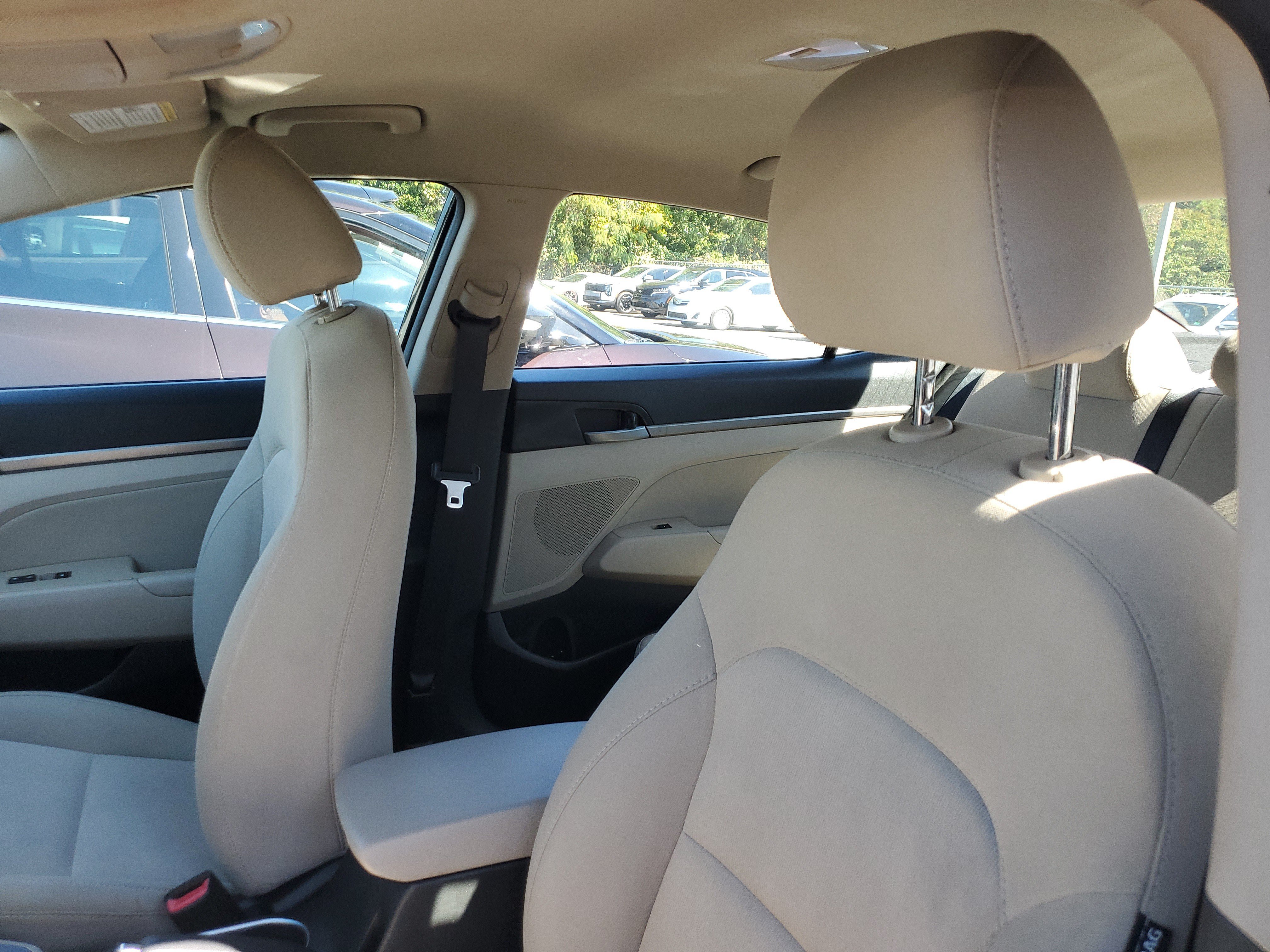 Used 2017 Hyundai Elantra SE FWD image 16