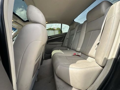 Used 2012 INFINITI G37 x w/ Premium Pkg image 37