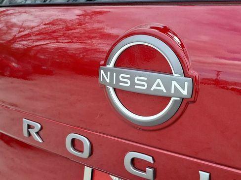 New 2026 Nissan Rogue SV w/ Cold Weather Package AWD/4WD image 6