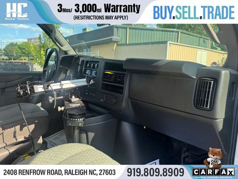 Used 2021 Chevrolet Express 2500 RWD image 19