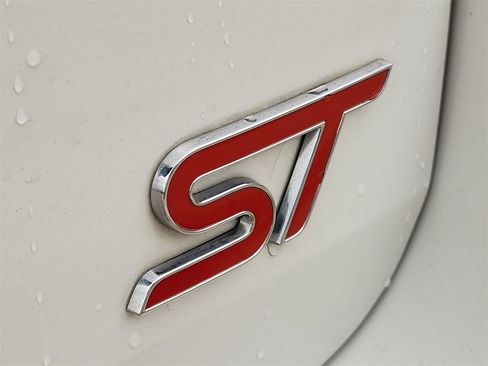 Used 2023 Ford Explorer ST w/ Equipment Group 401A image 10