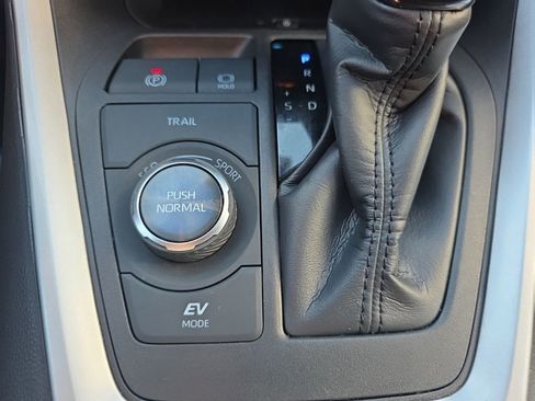 Used 2024 Toyota RAV4 XSE image 32