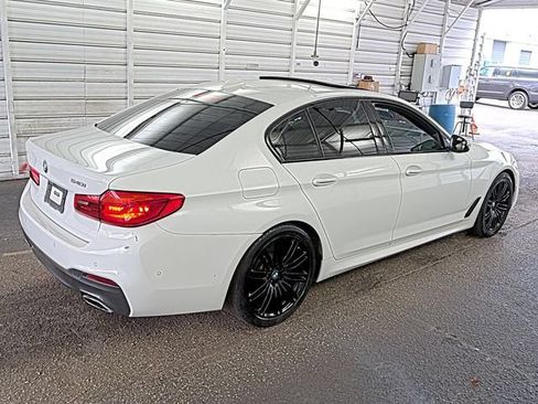 Used 2018 BMW 540i w/ M Sport Package RWD image 2