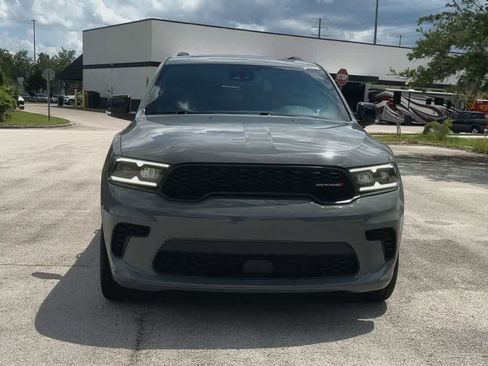 Used 2024 Dodge Durango GT RWD image 3