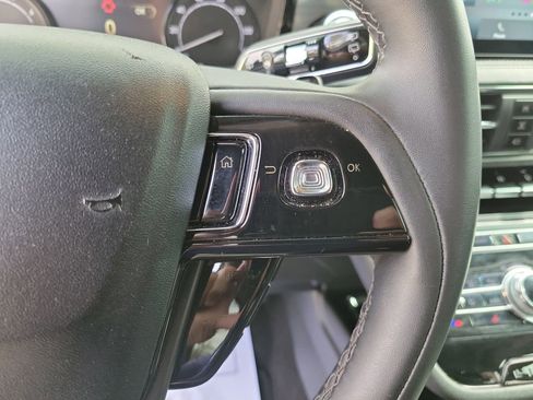 Used 2022 Lincoln Corsair FWD image 28