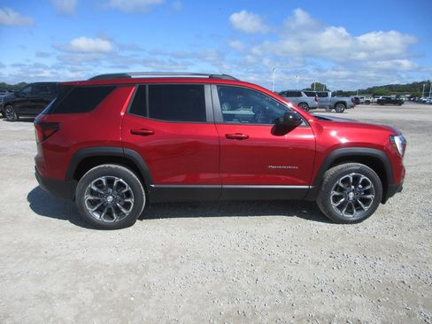 New 2027 GMC Terrain Elevation w/ Elevation Premium Package FWD image 3