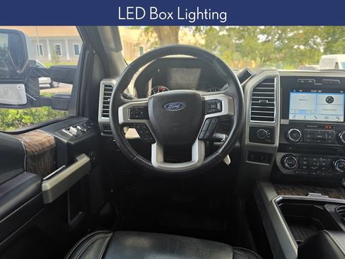 Used 2017 Ford F250 Lariat w/ Lariat Value Package AWD/4WD image 11
