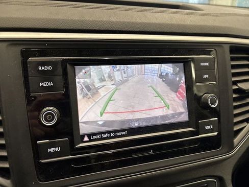 Used 2023 Volkswagen Atlas SE image 24