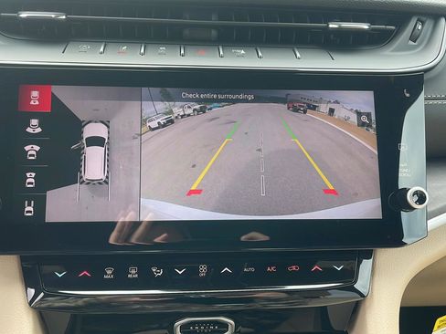 New 2026 Jeep Grand Cherokee Limited w/ Luxury Tech Group II AWD/4WD image 18