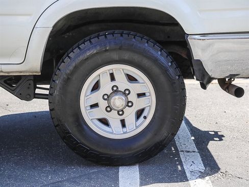 Used 1995 Toyota 4Runner SR5 image 13