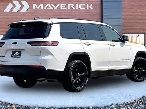 Used 2023 Jeep Grand Cherokee L Laredo AWD/4WD image 5