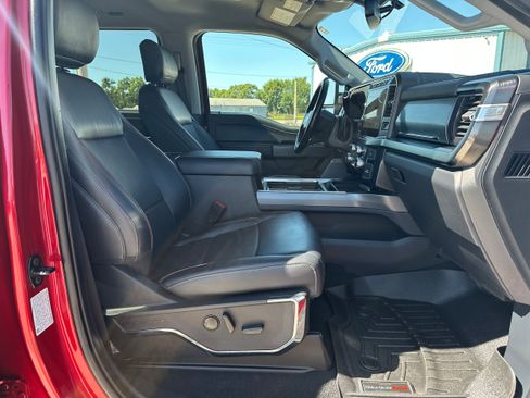 Used 2023 Ford F350 Lariat w/ Lariat Ultimate Package AWD/4WD image 12