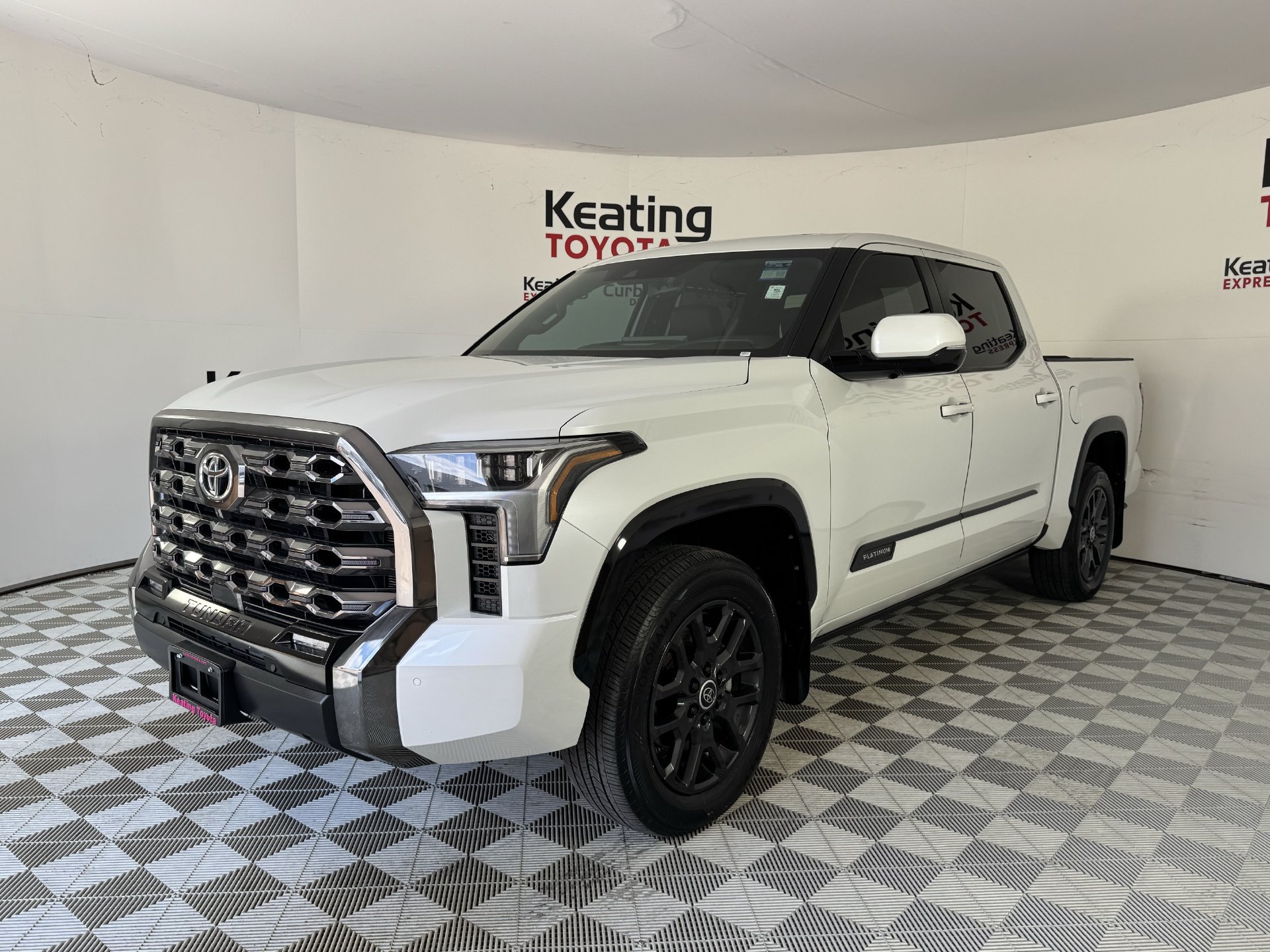 Used 2024 Toyota Tundra Platinum AWD/4WD image 9