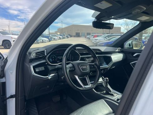 Used 2024 Audi Q3 2.0T Premium image 23