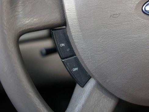 Used 2007 Ford Taurus SE image 24