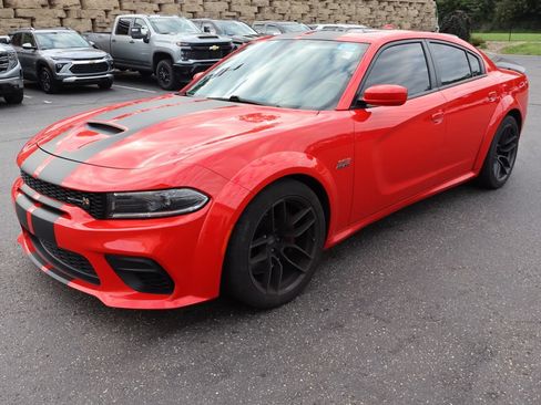 Used 2022 Dodge Charger Scat Pack RWD image 2