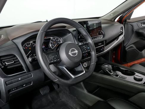 Used 2023 Nissan Rogue SL w/ SL Premium Package AWD/4WD image 4
