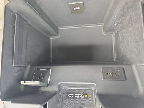 Used 2023 Chevrolet Silverado 1500 LT Trail Boss w/ LT Trail Boss Premium Package AWD/4WD image 39