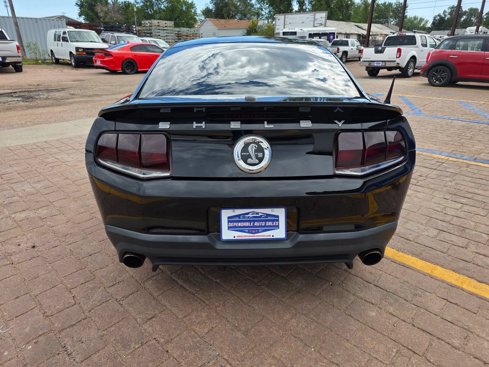 Used 2010 Ford Mustang Shelby GT500 RWD image 7