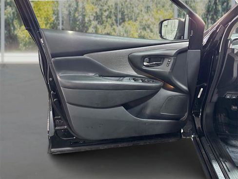 Used 2020 Nissan Murano SL w/ Moonroof Package image 18