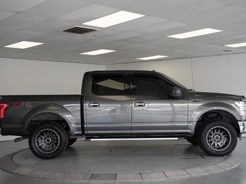 Used 2017 Ford F150 XLT w/ XTR Package AWD/4WD image 8