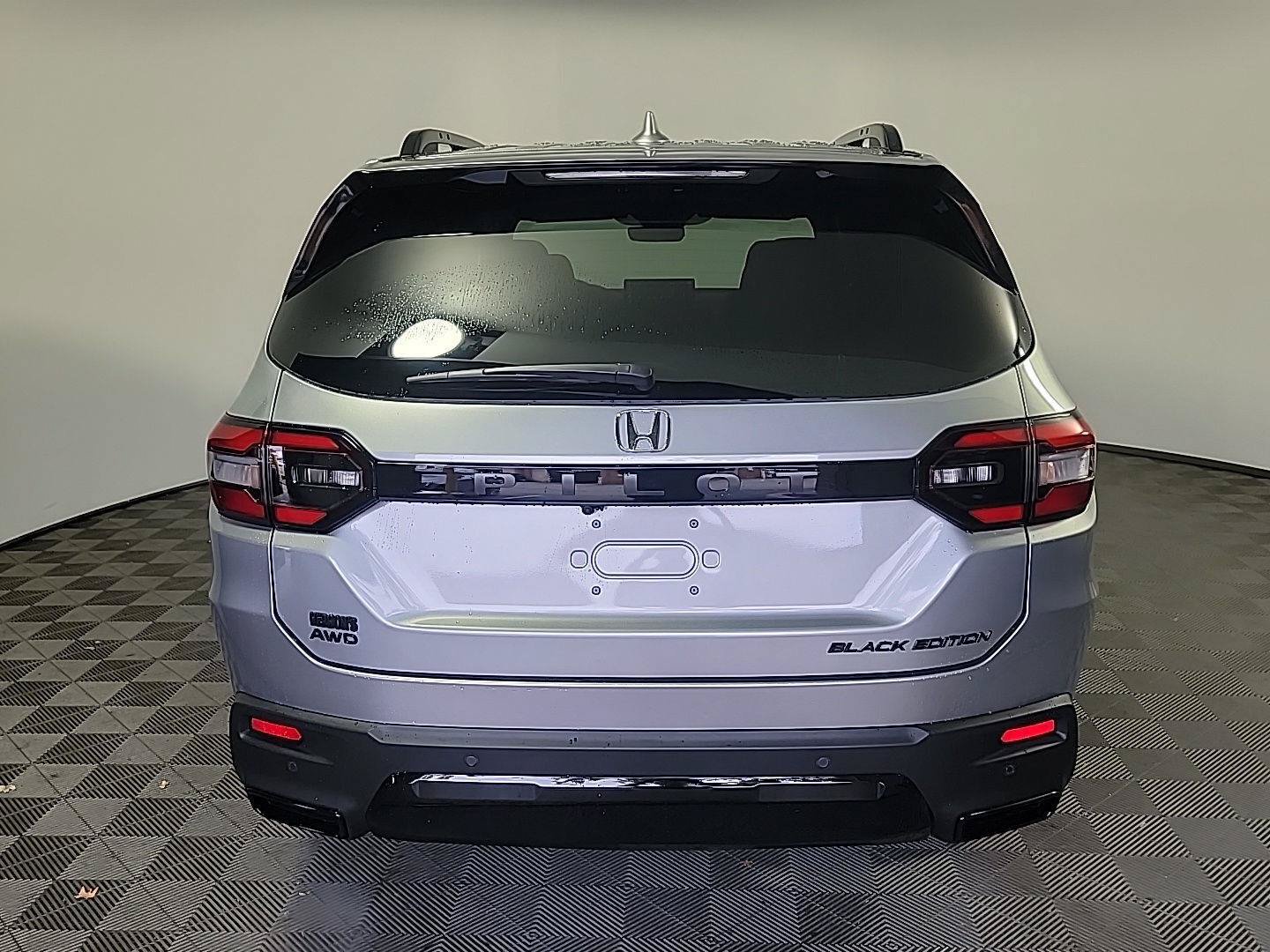 New 2026 Honda Pilot Black Edition image 4